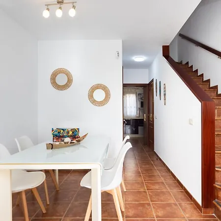 Family Sea View Townhouse * El Medano (Tenerife)