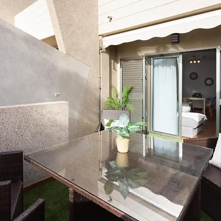 Family Sea View Townhouse Apartment *
